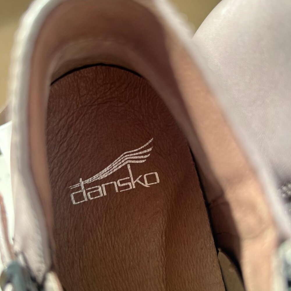 NWOT Dansko Darbie Buckle Ankle Booties in Stone - Size 7/37 - Picture 7 of 8